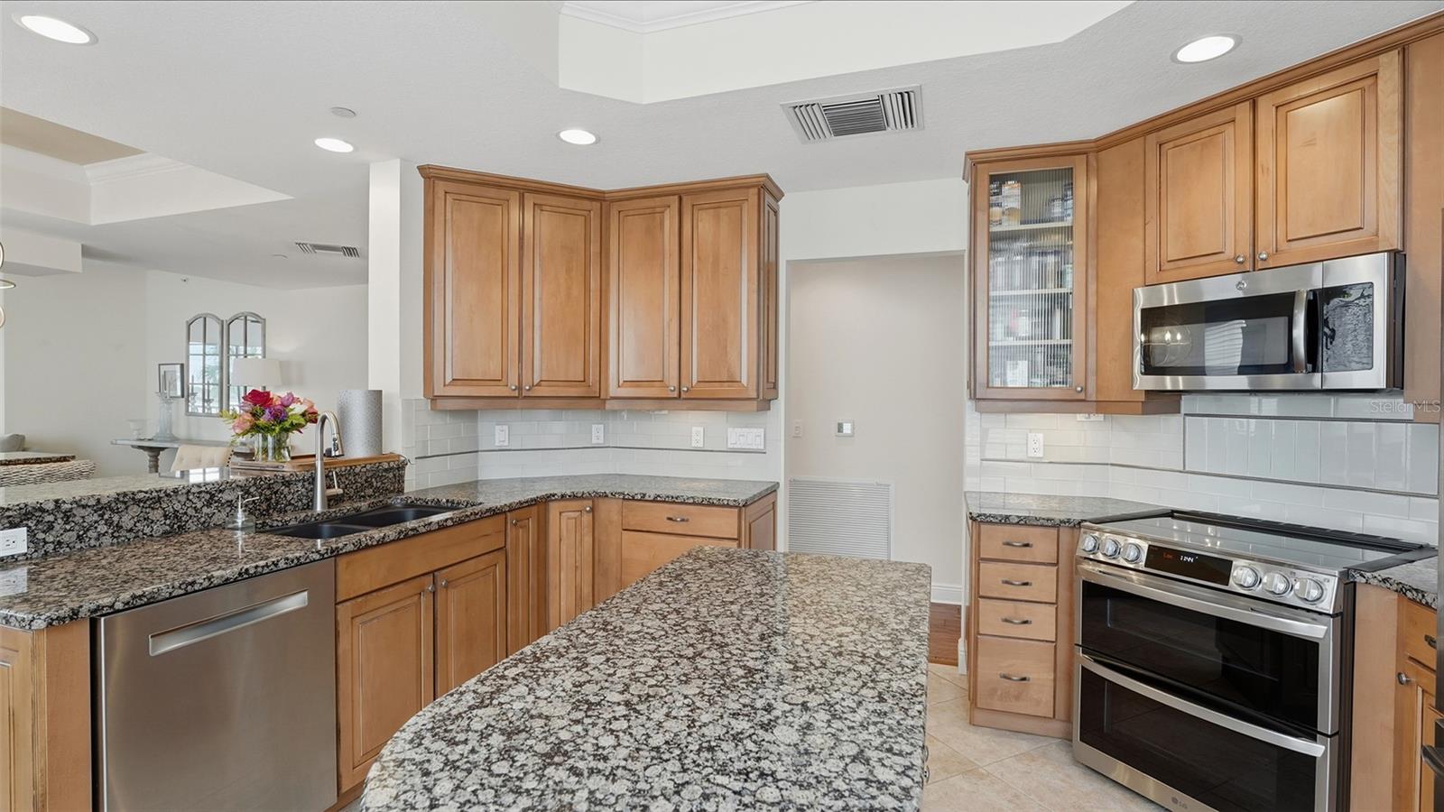 6340 WATERCREST WAY #301