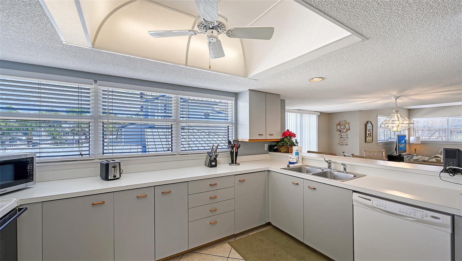 1200 SIESTA BAYSIDE DR #1200G