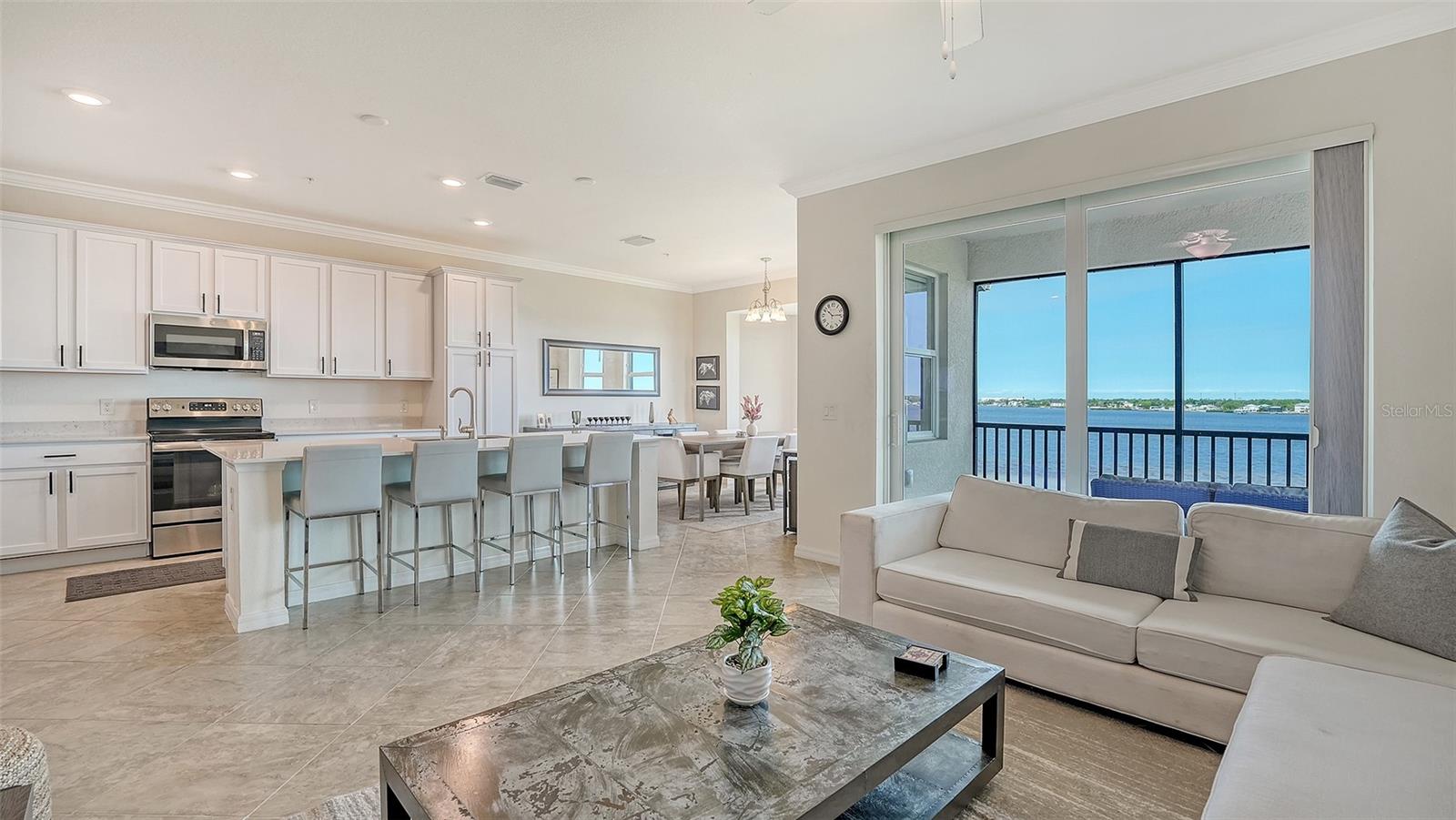 1010 TIDEWATER SHORES LOOP #406