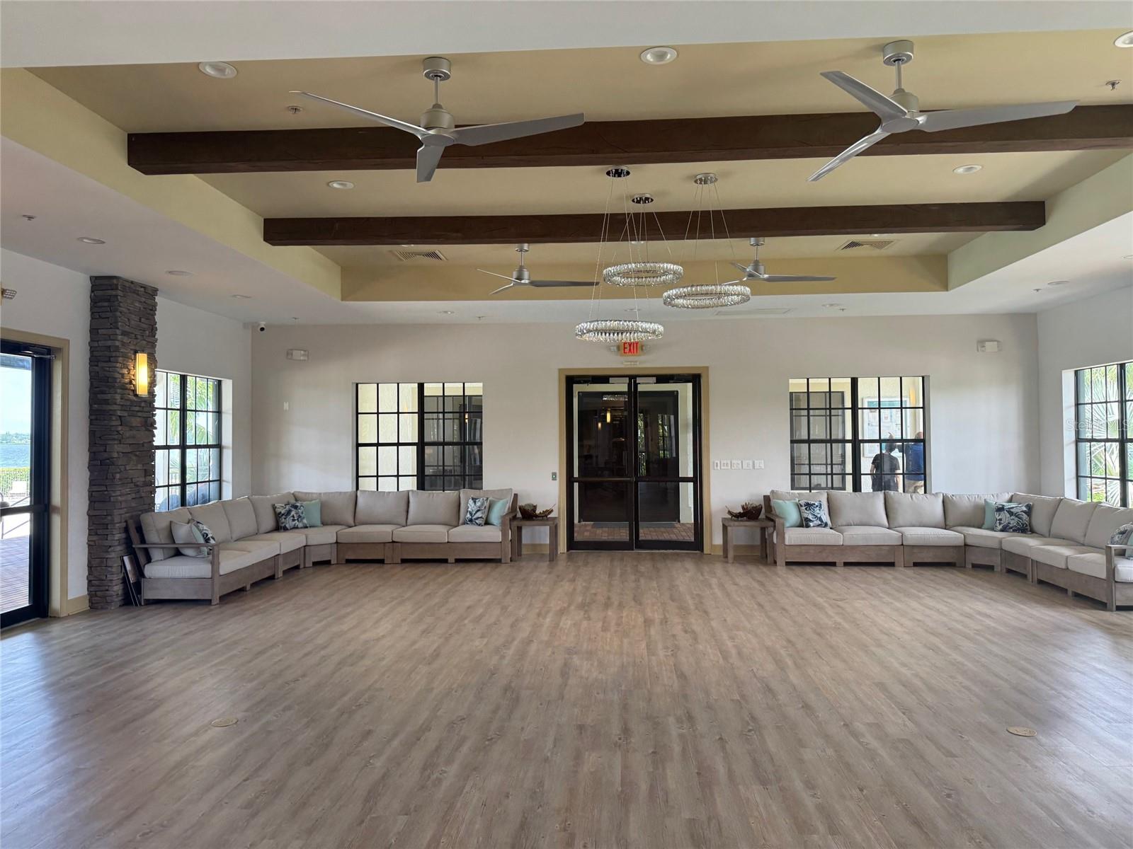 1010 TIDEWATER SHORES LOOP #406