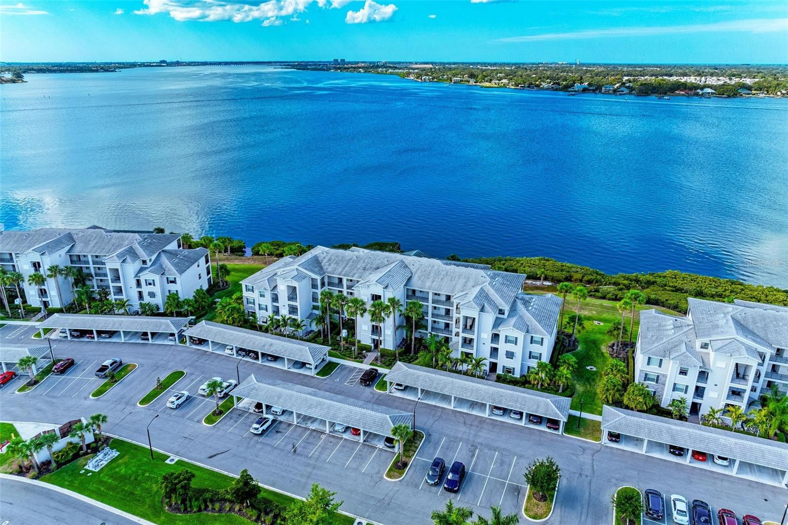 1010 TIDEWATER SHORES LOOP #406