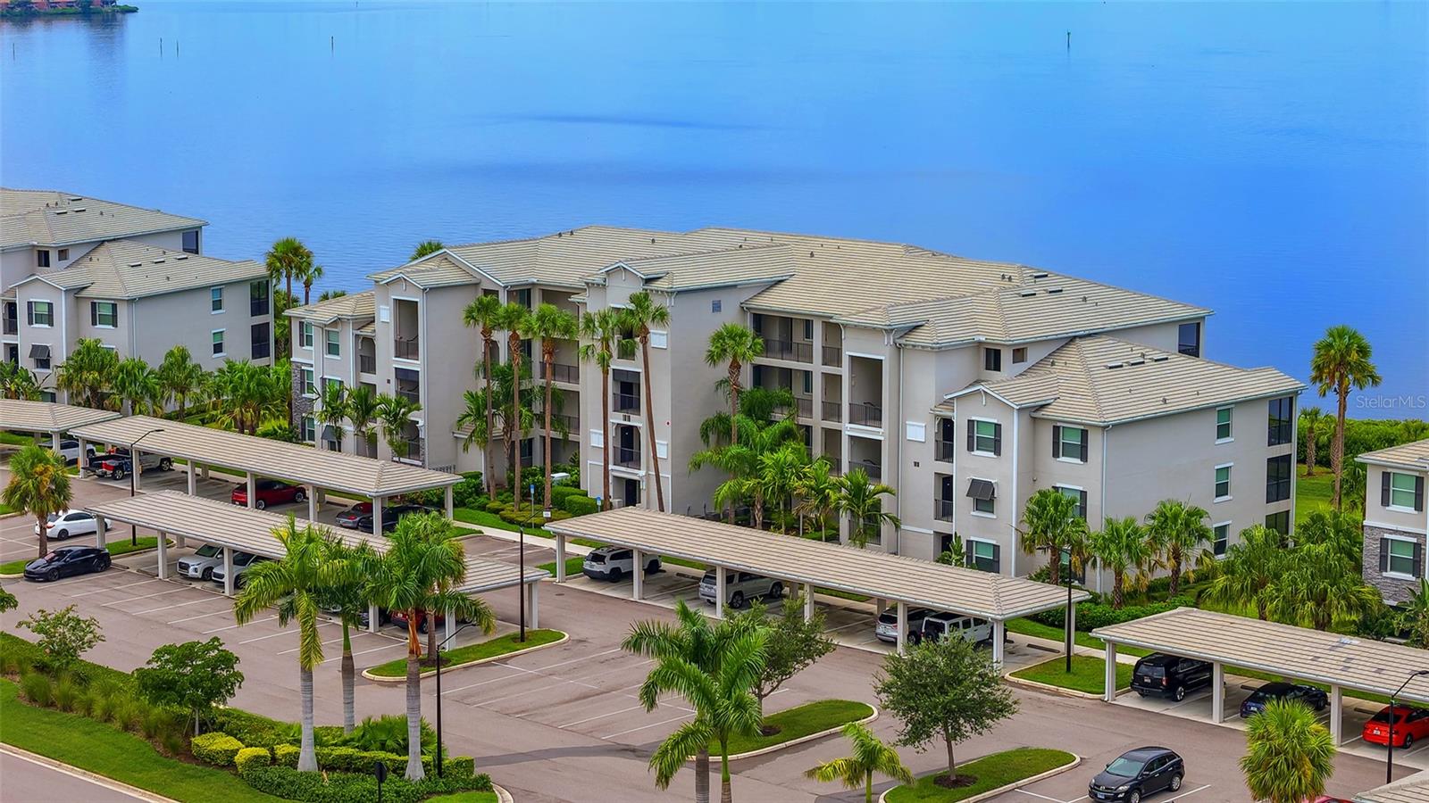 1010 TIDEWATER SHORES LOOP #406