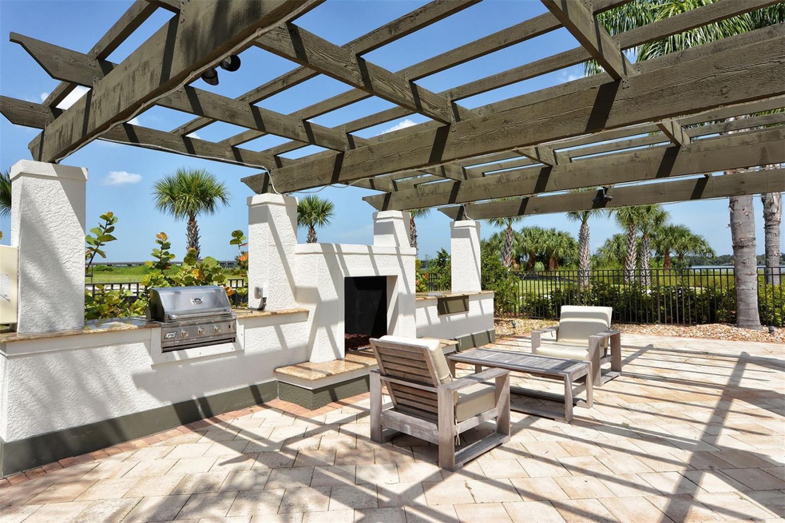 1010 TIDEWATER SHORES LOOP #406