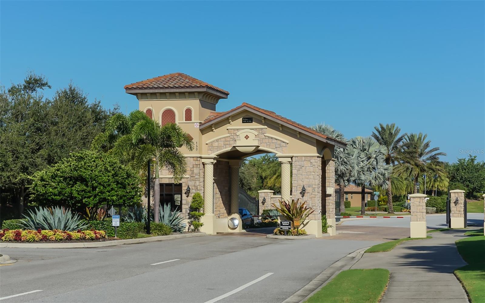 6517 WILLOWSHIRE WAY