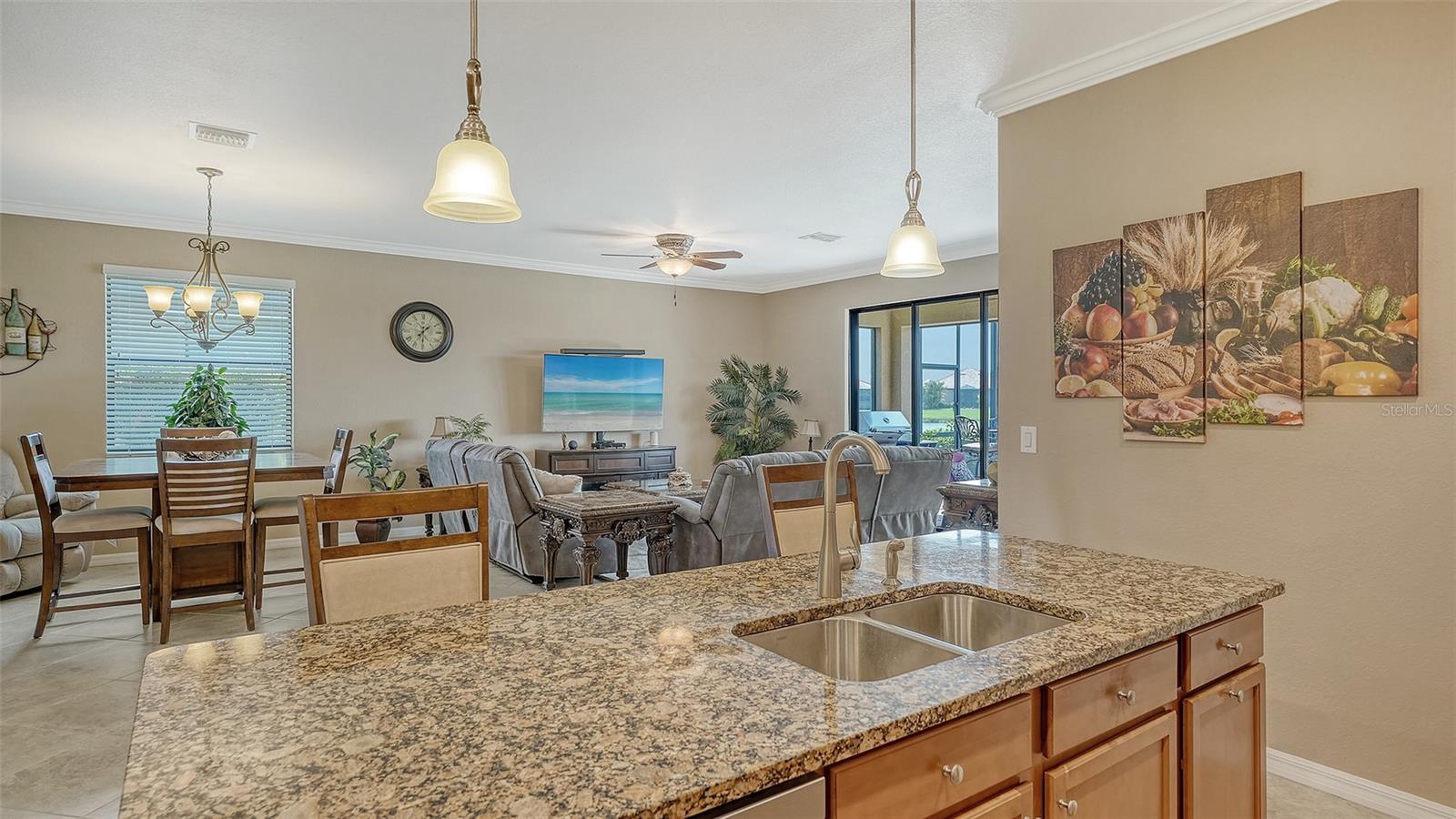 6517 WILLOWSHIRE WAY