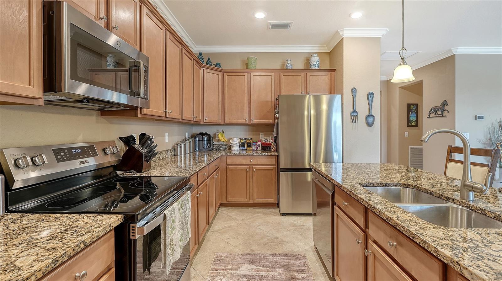 6517 WILLOWSHIRE WAY