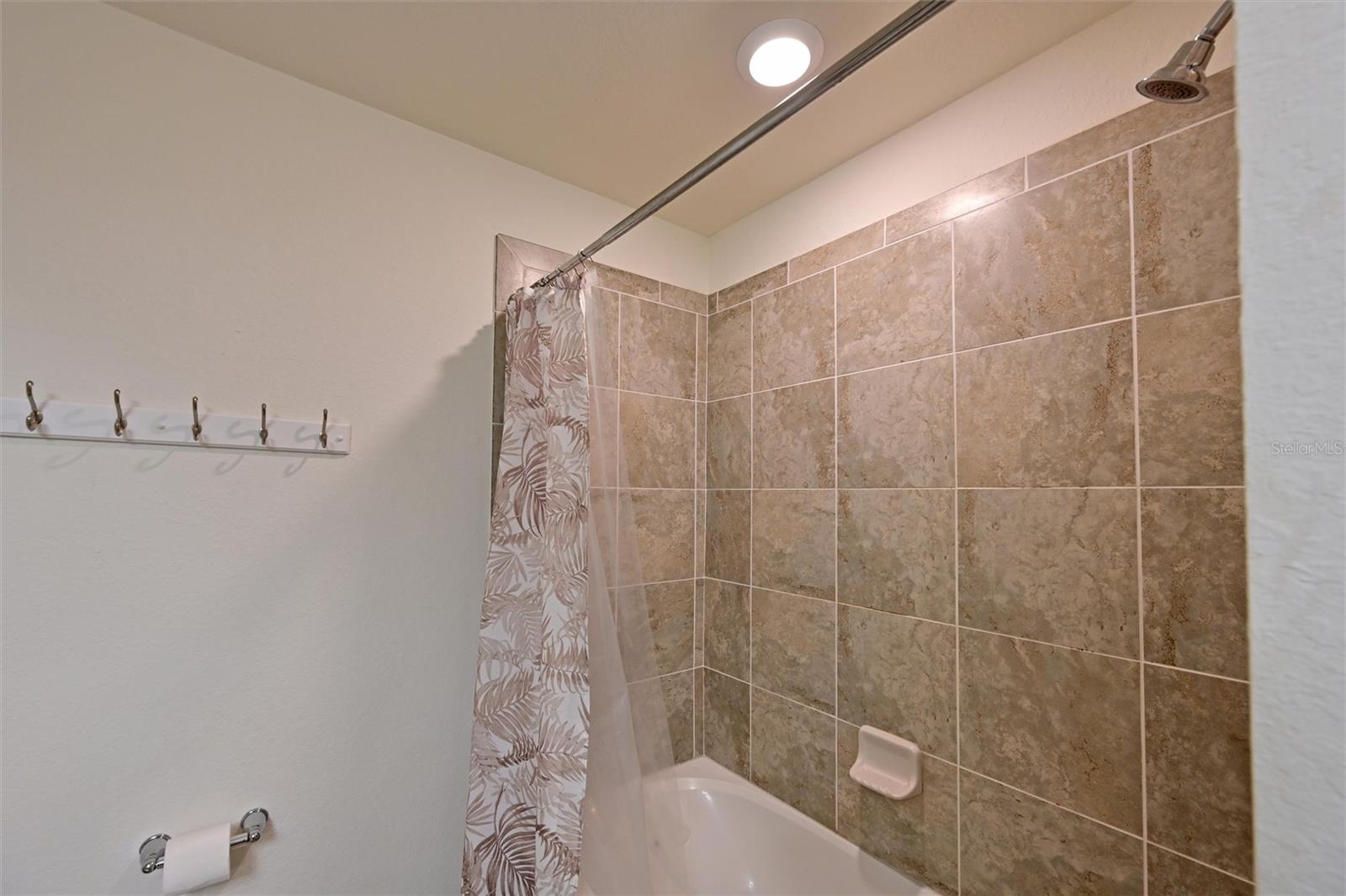910 TIDEWATER SHORES LOOP #208