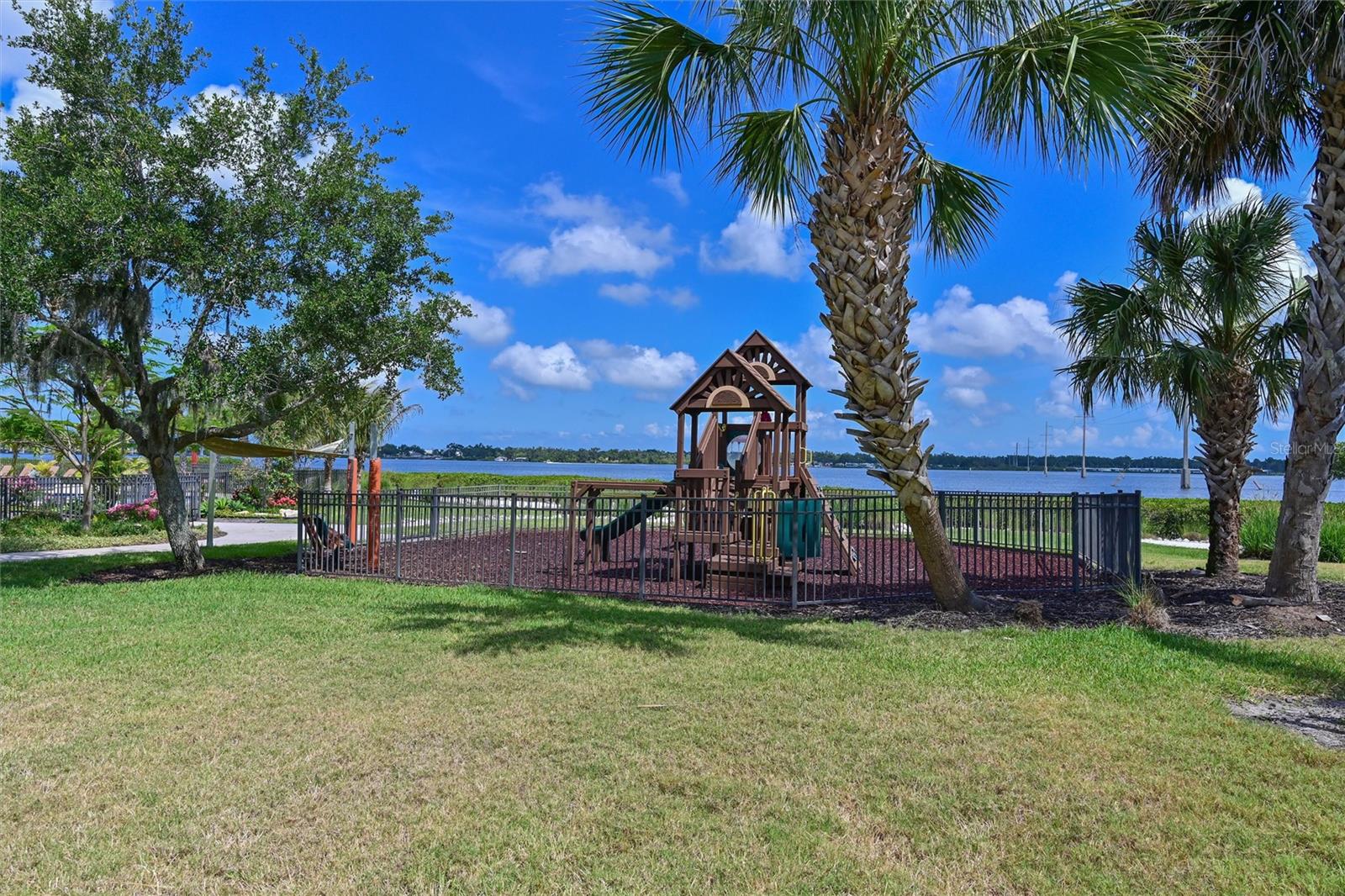 910 TIDEWATER SHORES LOOP #208