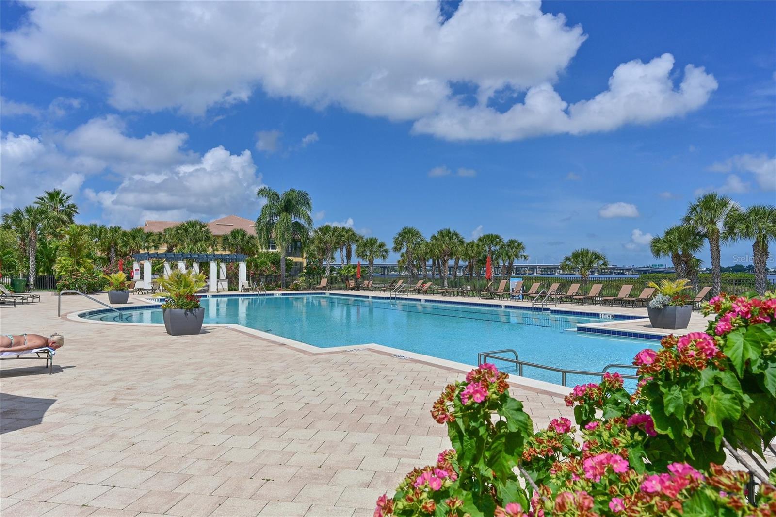 910 TIDEWATER SHORES LOOP #208