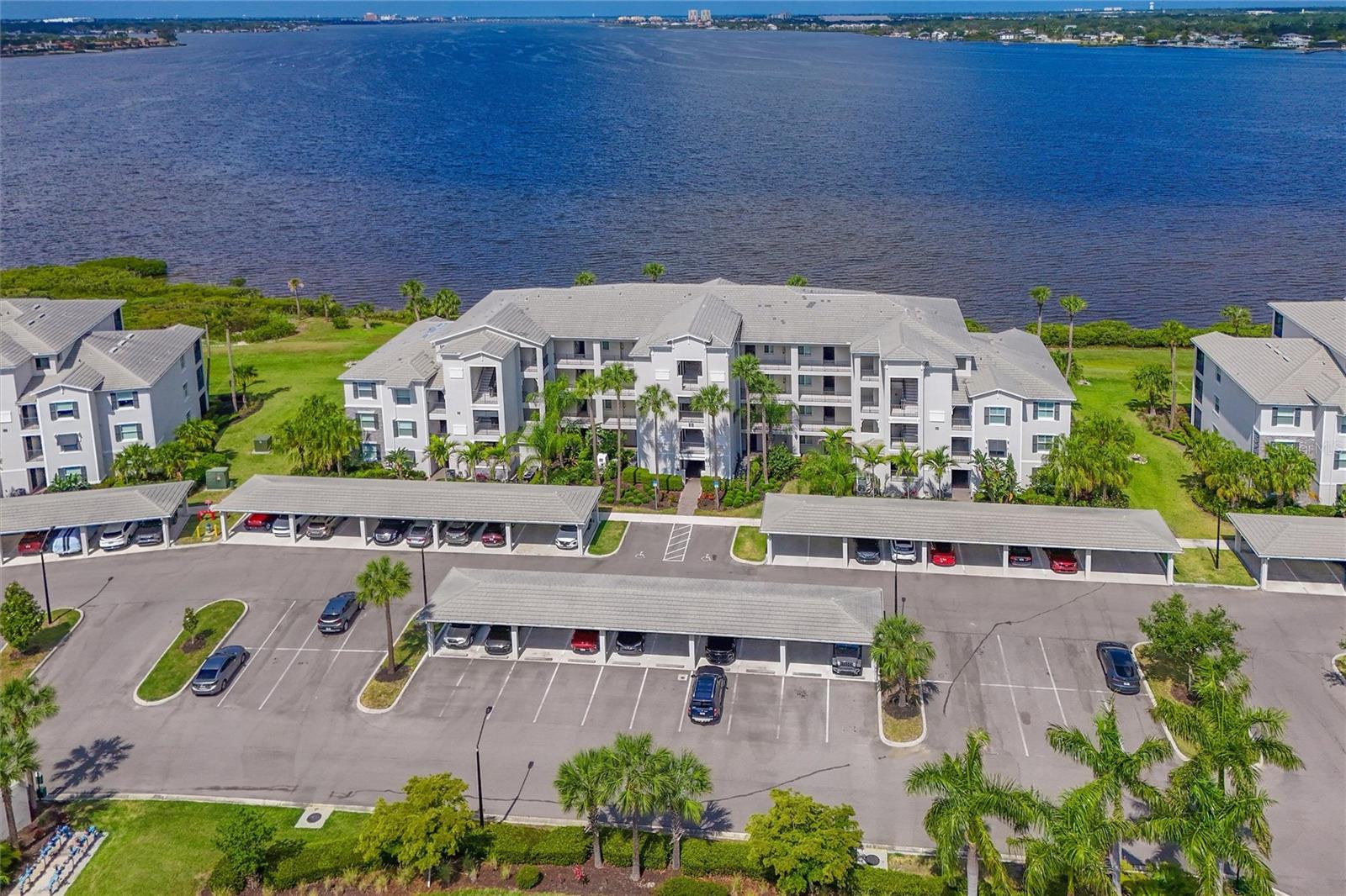 910 TIDEWATER SHORES LOOP #208