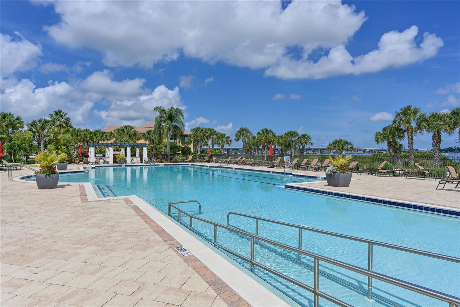 910 TIDEWATER SHORES LOOP #208