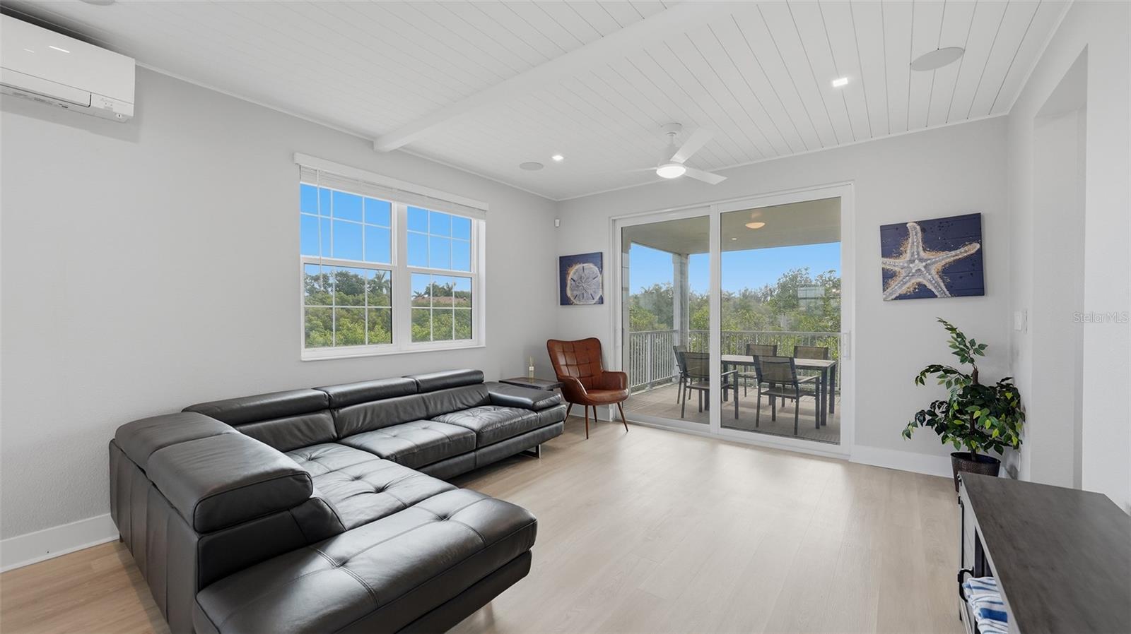 4207 MARINA VIEW WAY