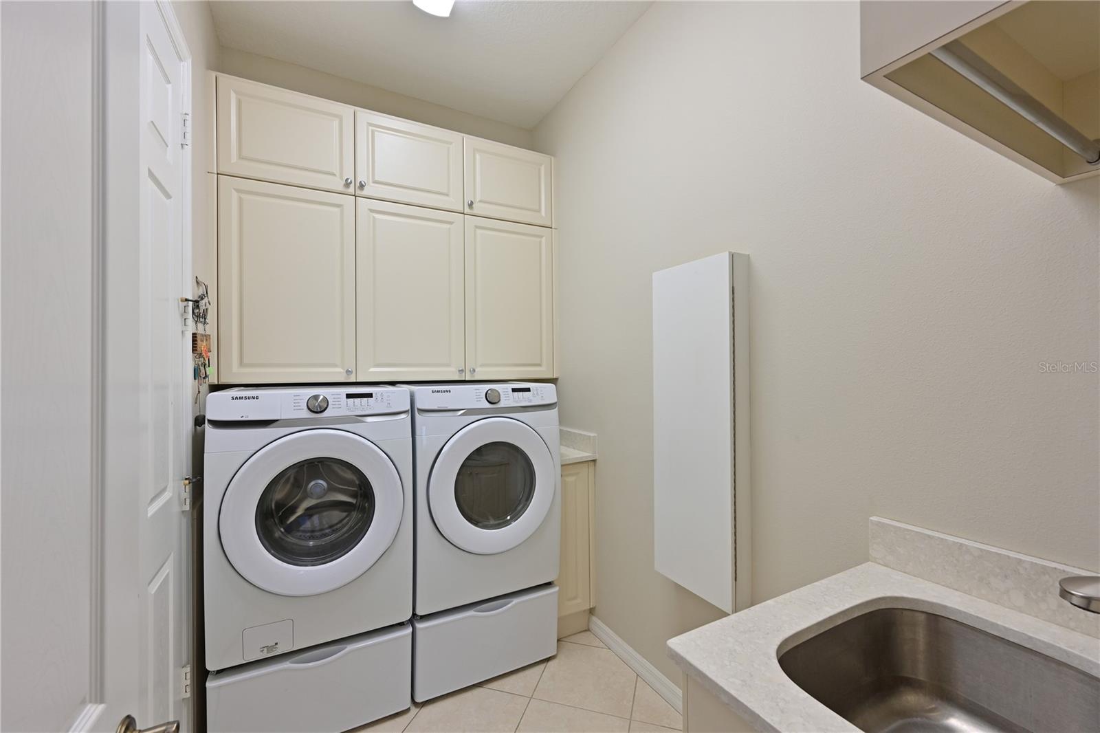 7106 ORCHID ISLAND PL