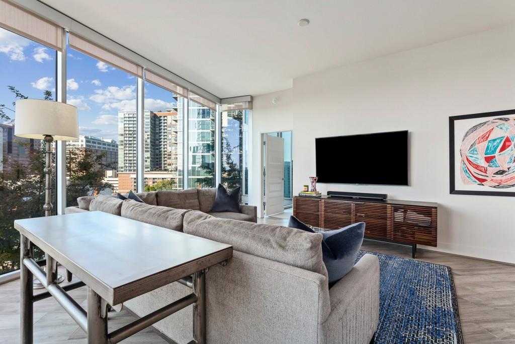 1080 Peachtree Street NE Unit 910