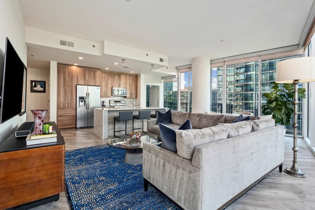 1080 Peachtree Street NE Unit 910