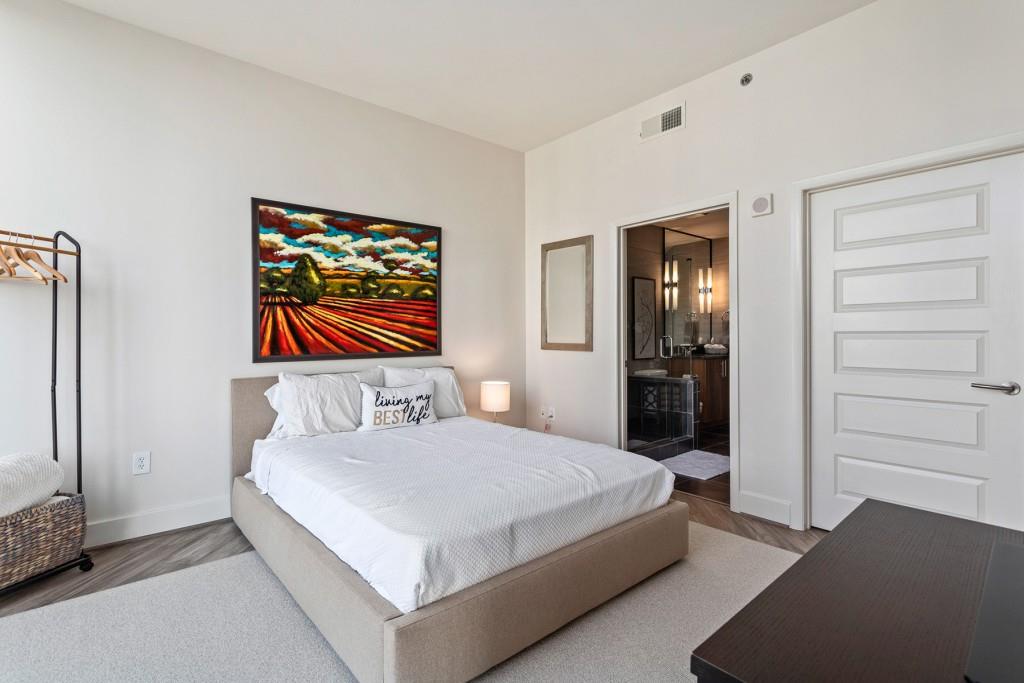 1080 Peachtree Street NE Unit 910