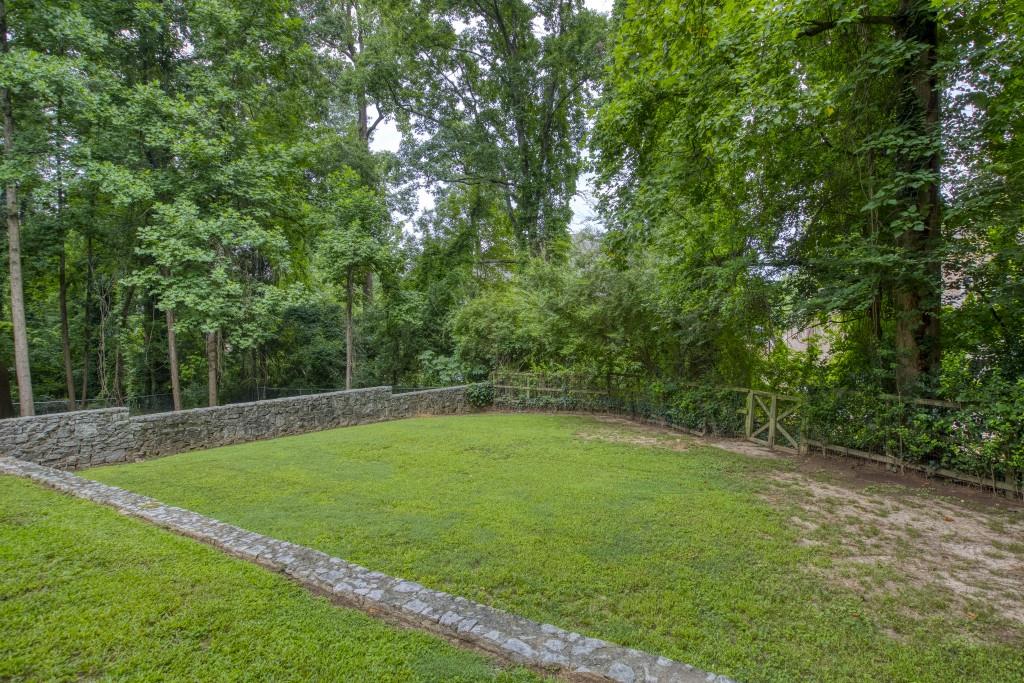 660 Old Ivy