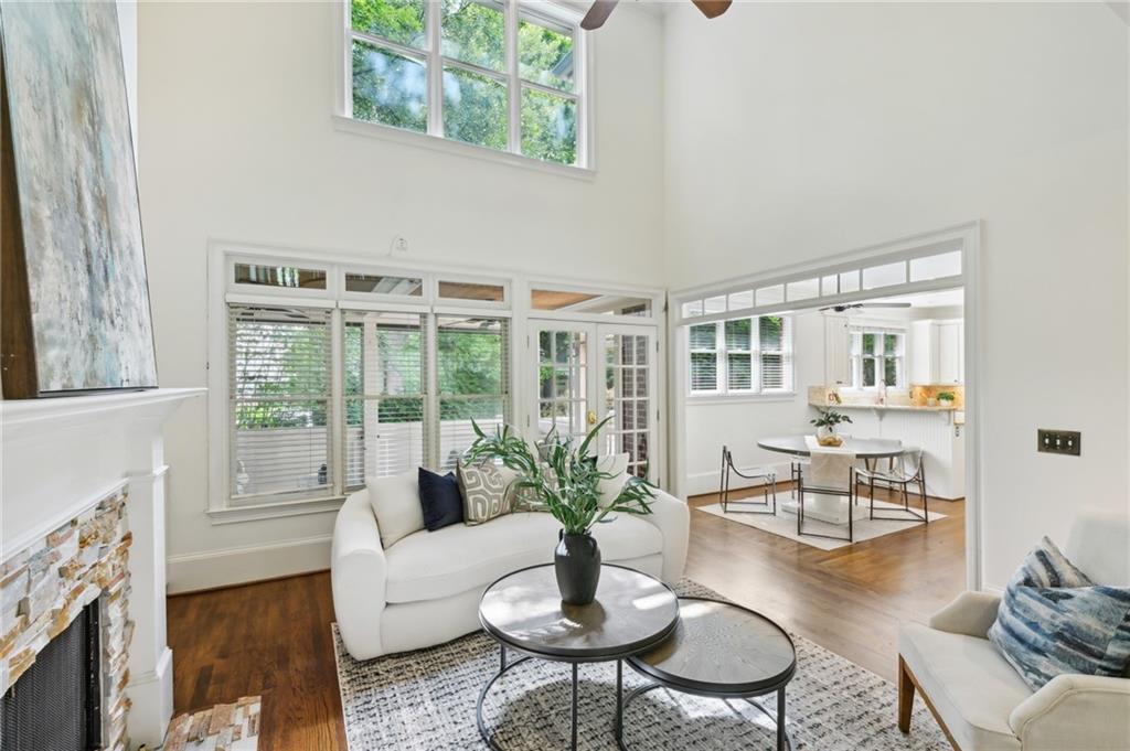 1004 Fairway Estates NE