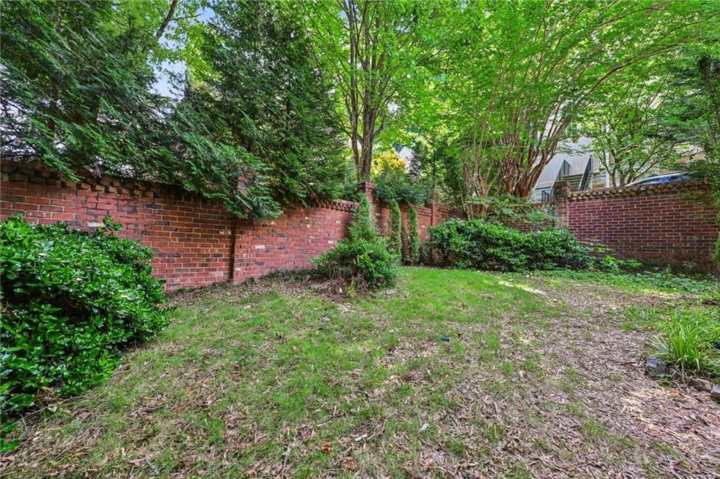1004 Fairway Estates NE