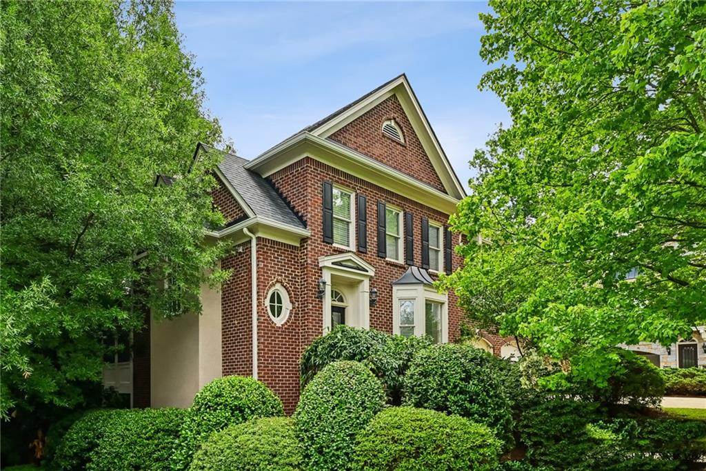 1004 Fairway Estates NE
