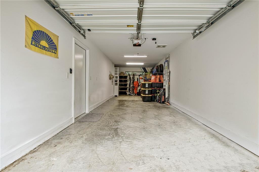 985 Moda Drive