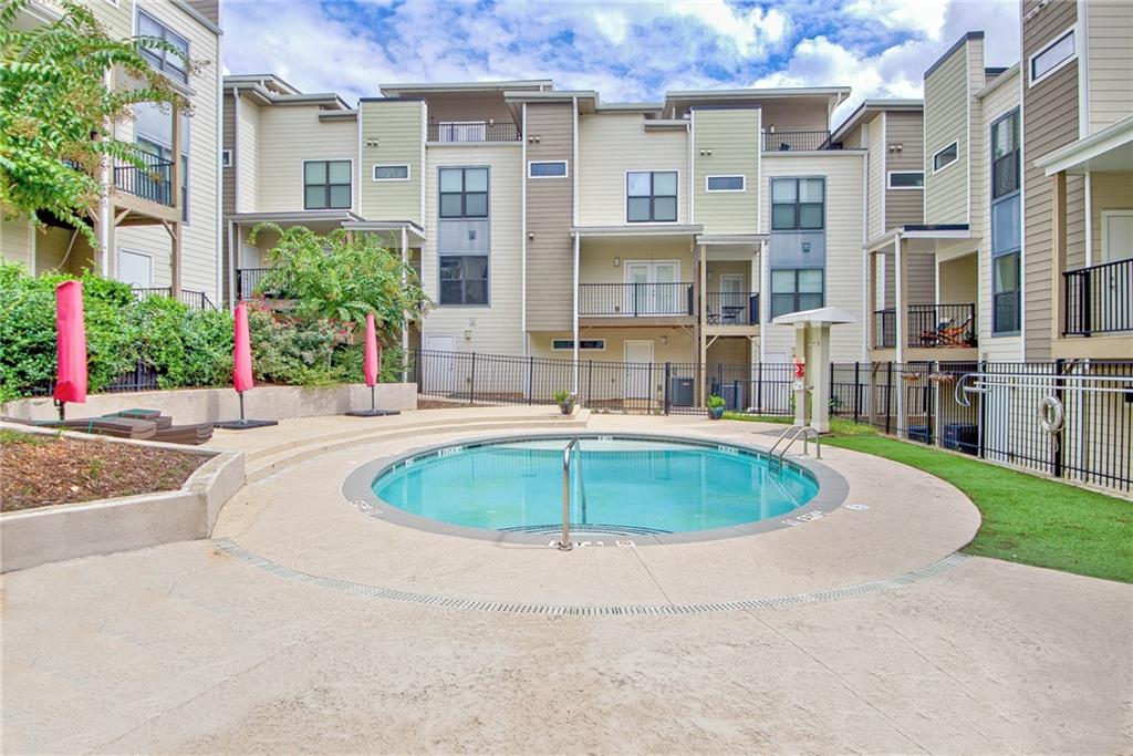 985 Moda Drive