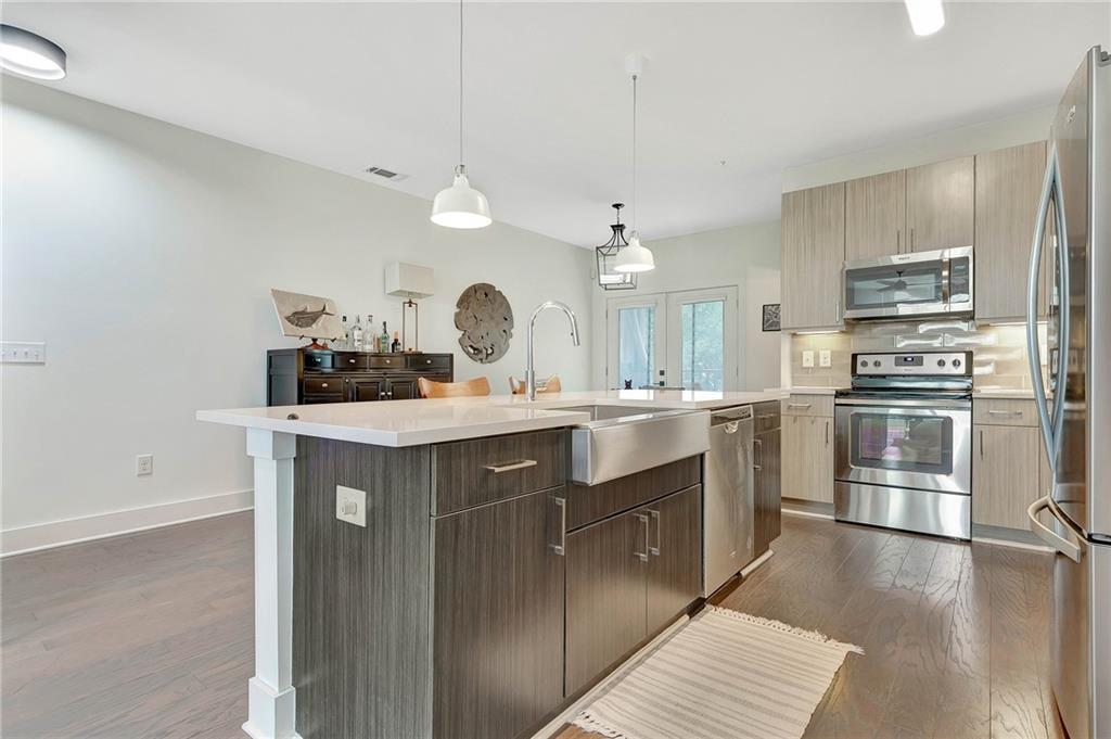 985 Moda Drive