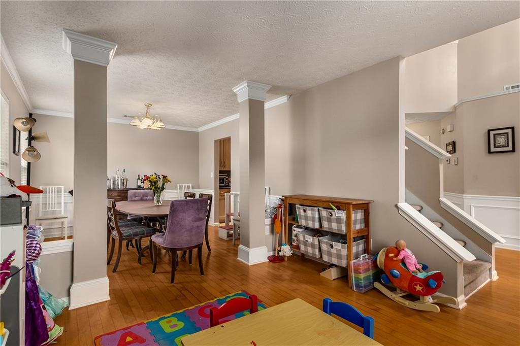 1355 Pinebreeze Way