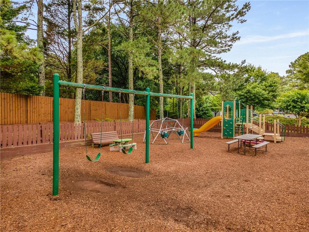 1355 Pinebreeze Way
