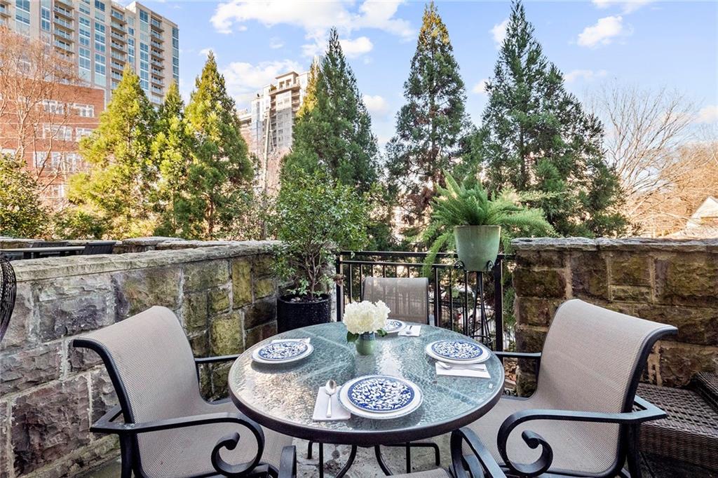 1055 Piedmont Avenue NE Unit 106