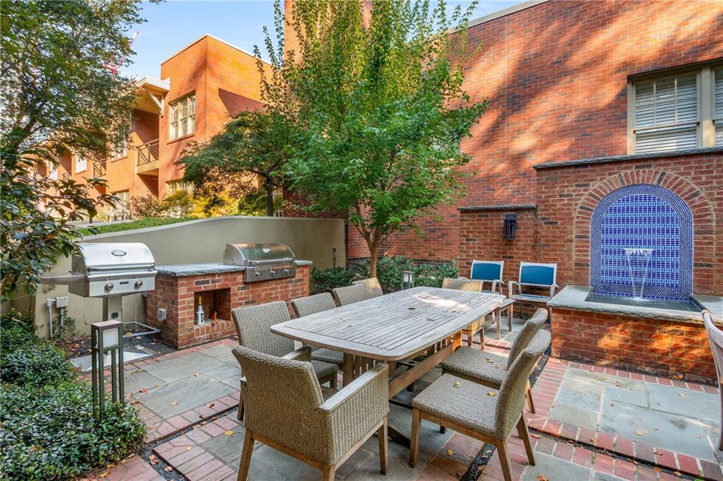 273 12th Street NE Unit 115