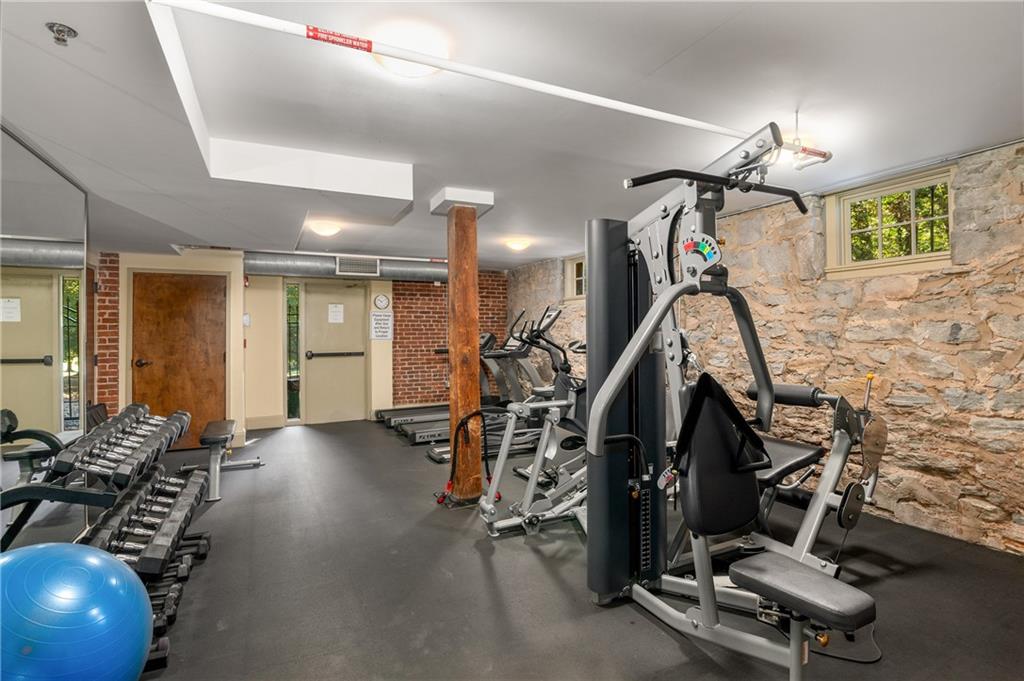 273 12th Street NE Unit 115