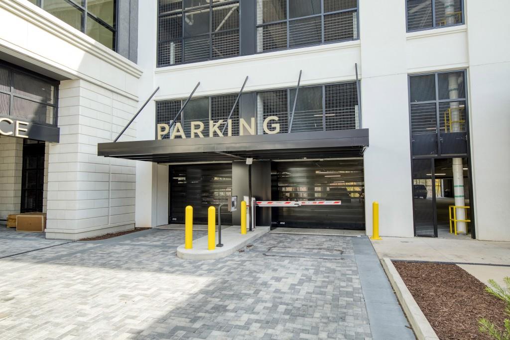 2425 Peachtree Road NE Unit 1006