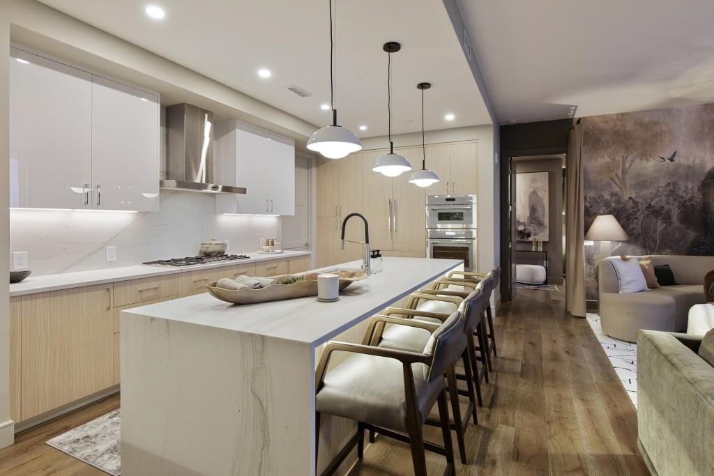 2425 Peachtree Road NE Unit 1006