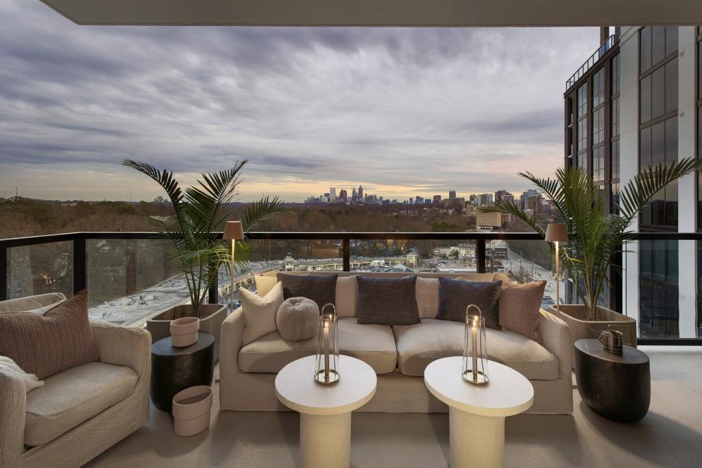 2425 Peachtree Road NE Unit 1006
