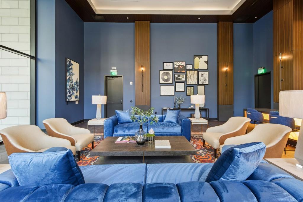 2425 Peachtree Road NE Unit 1006