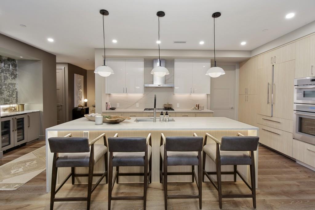 2425 Peachtree Road NE Unit 1006