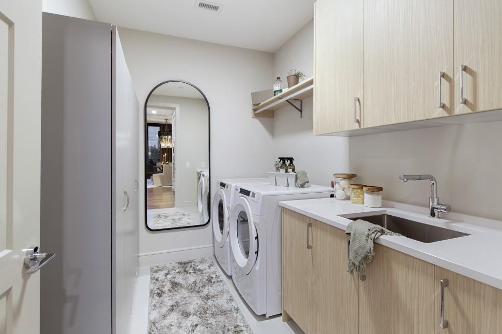 2425 Peachtree Road NE Unit 1006