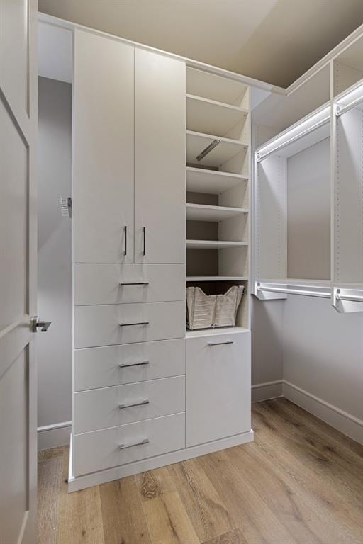 2425 Peachtree Road NE Unit 1006