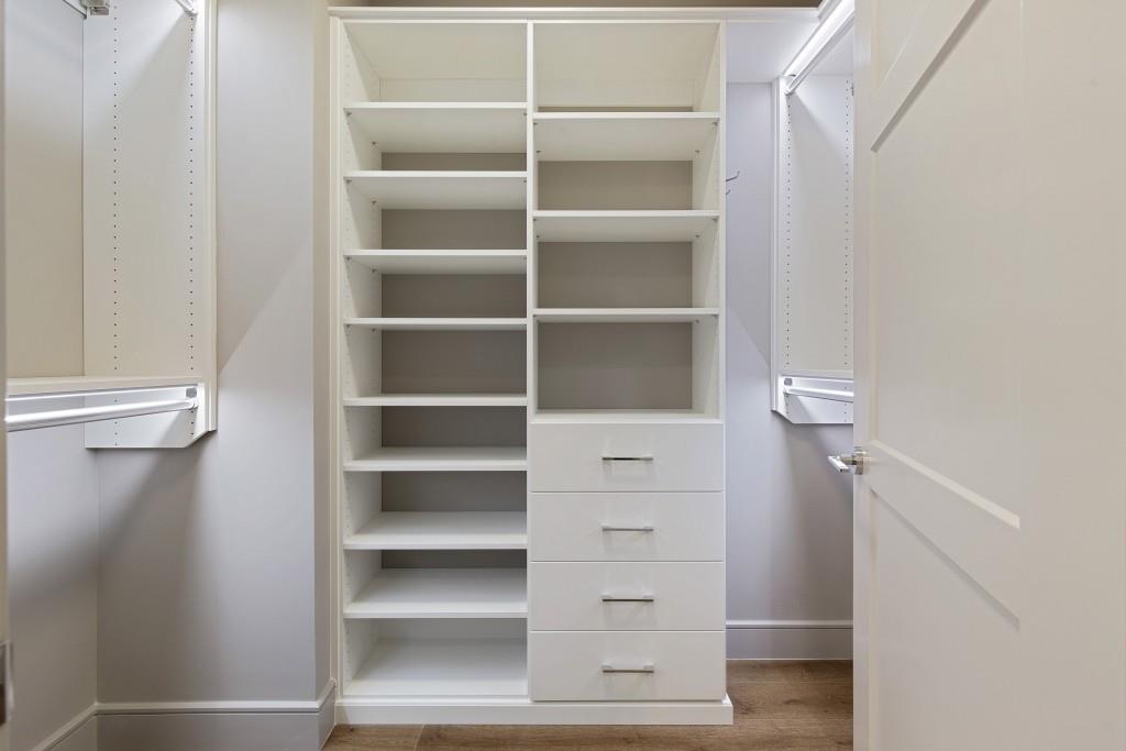 2425 Peachtree Road NE Unit 1006