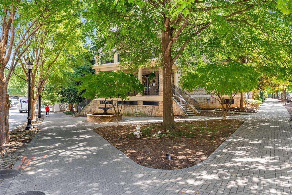 1055 Piedmont Avenue NE Unit 114
