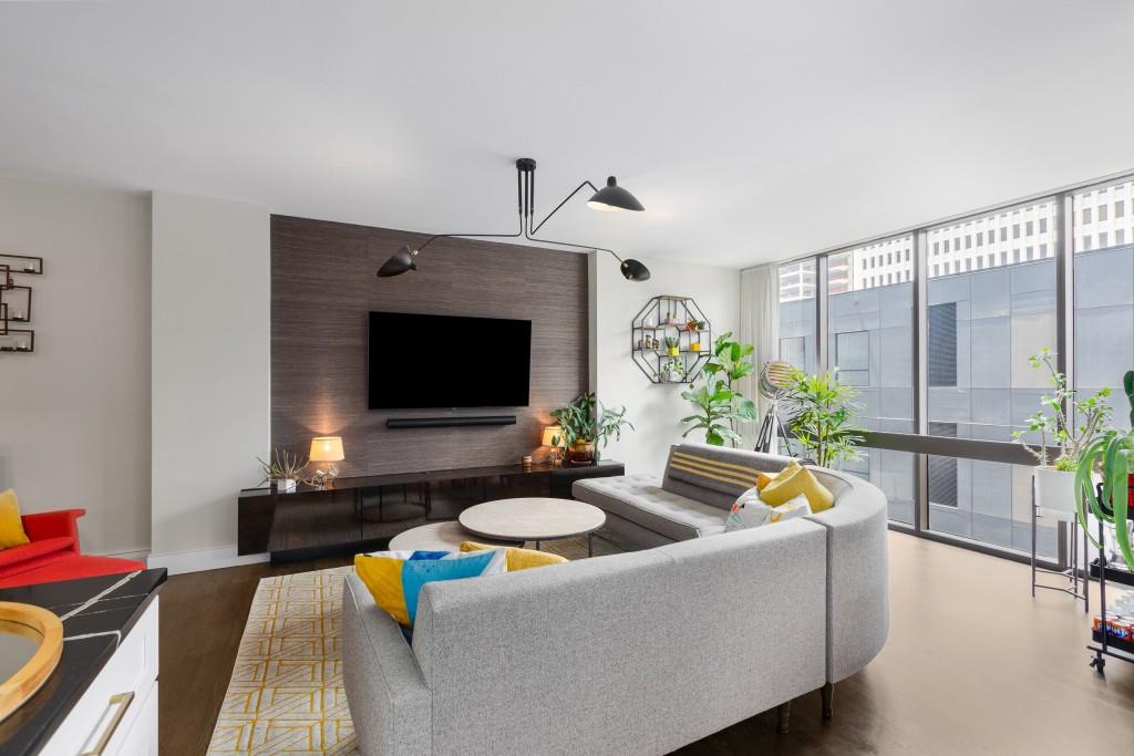 145 15th Street NE Unit 826