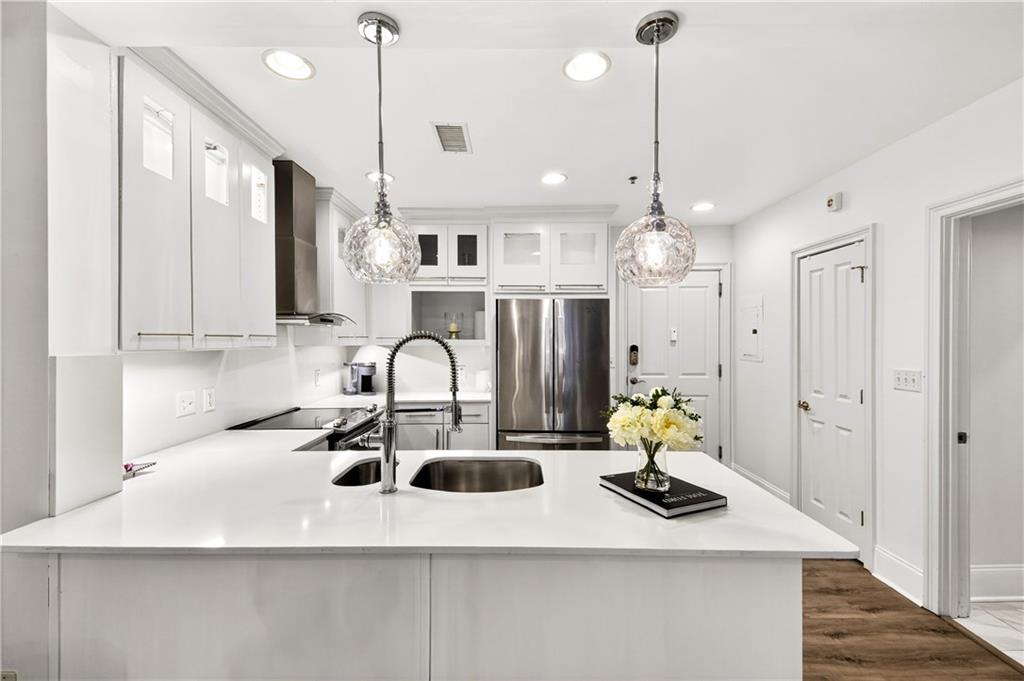 2255 Peachtree Road NE Unit 323