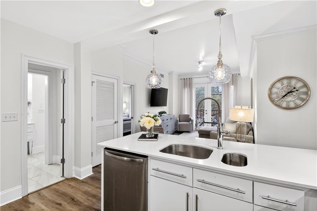 2255 Peachtree Road NE Unit 323