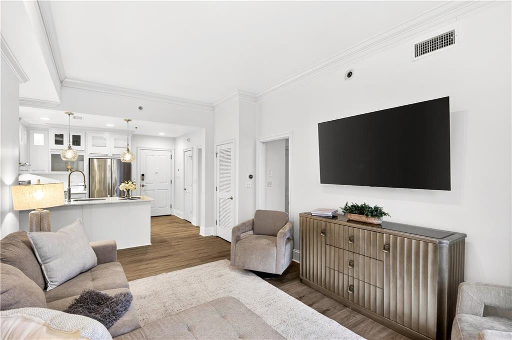 2255 Peachtree Road NE Unit 323