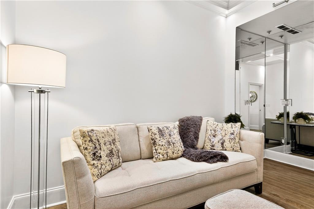 2255 Peachtree Road NE Unit 323