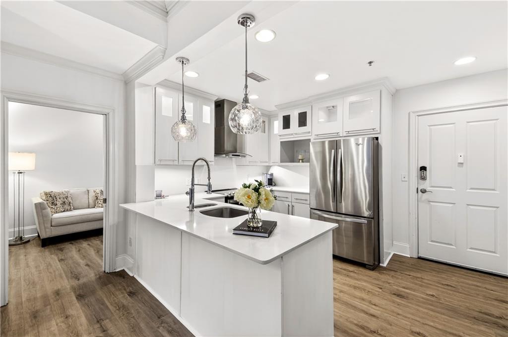 2255 Peachtree Road NE Unit 323