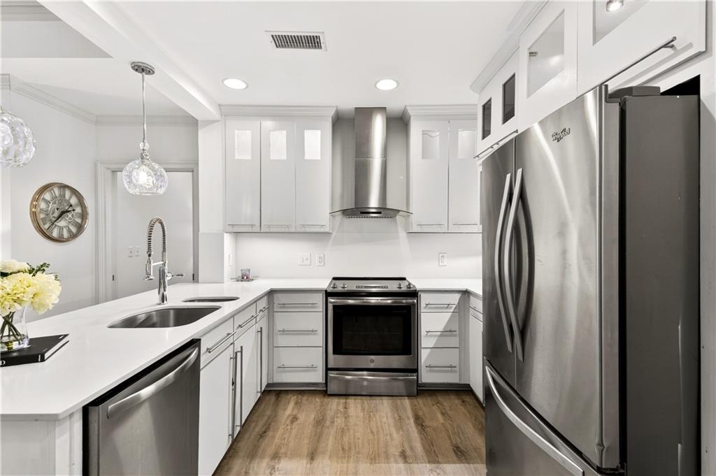 2255 Peachtree Road NE Unit 323