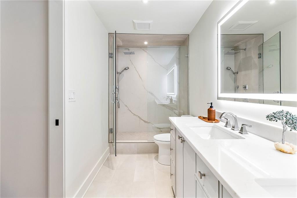 2575 Peachtree Road NE Unit 6G