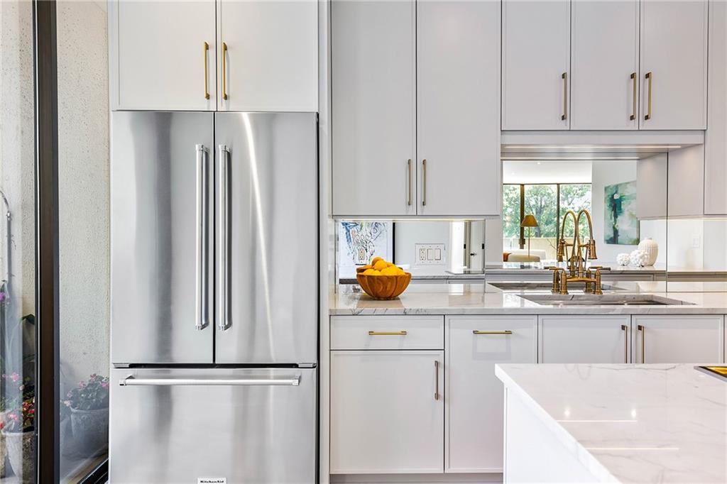 2575 Peachtree Road NE Unit 6G